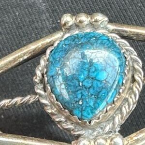 Blue and Silver Bracelet with Elegant Design